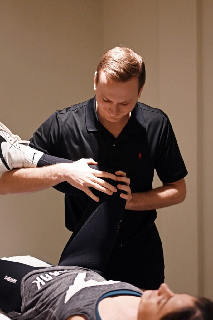 Billericay Osteopathy Treatment for knee pain preventing gym injuries